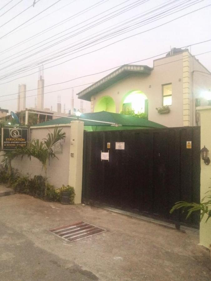 Staycation Suites And Apartment Lagos Exterior foto